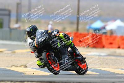 media/Apr-09-2022-SoCal Trackdays (Sat) [[c9e19a26ab]]/Turn 2 (1140am)/